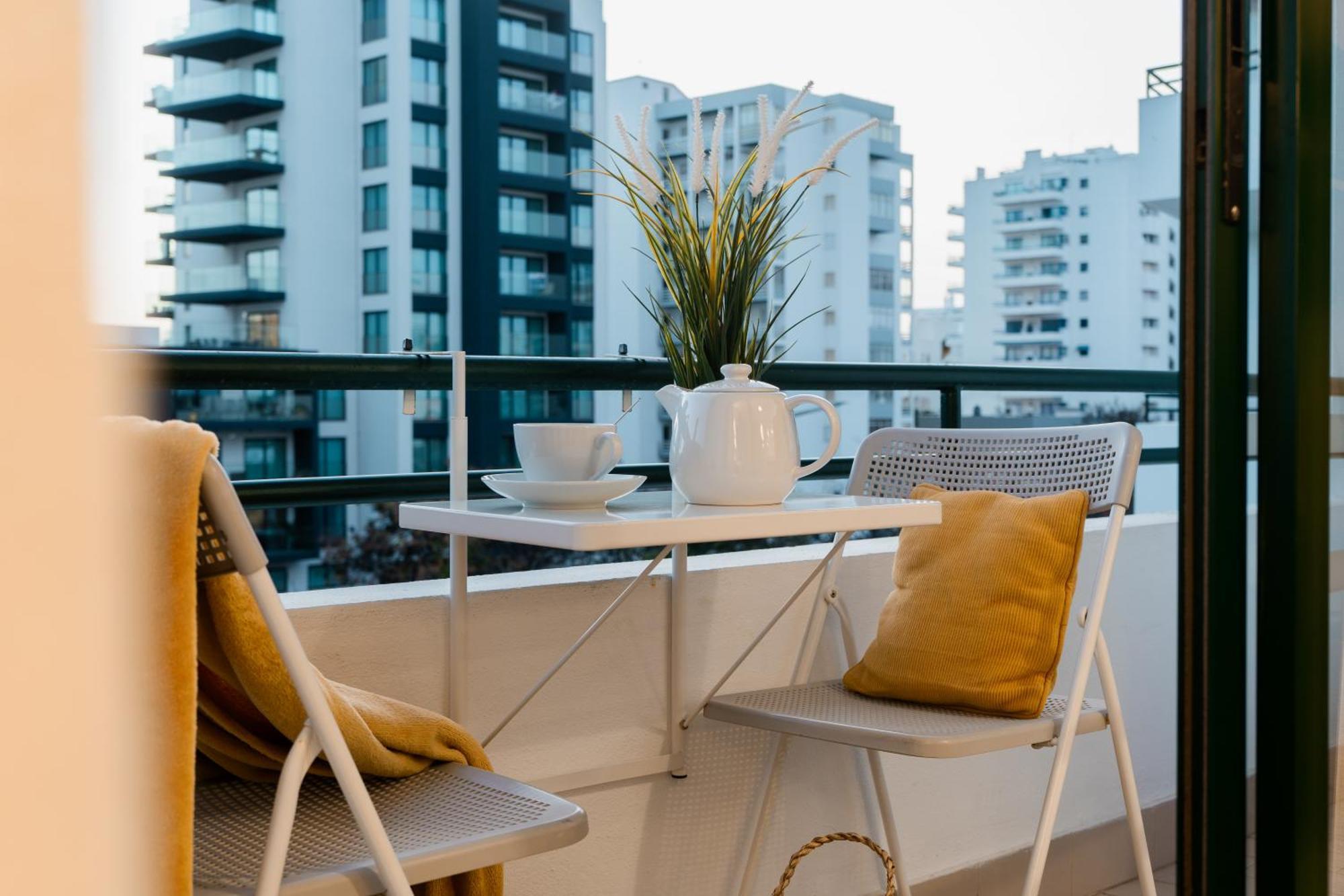Comfort Zone Beach Apartment Quarteira Luaran gambar