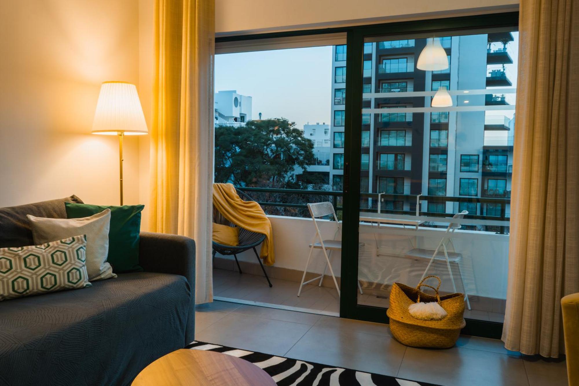 Comfort Zone Beach Apartment Quarteira Luaran gambar