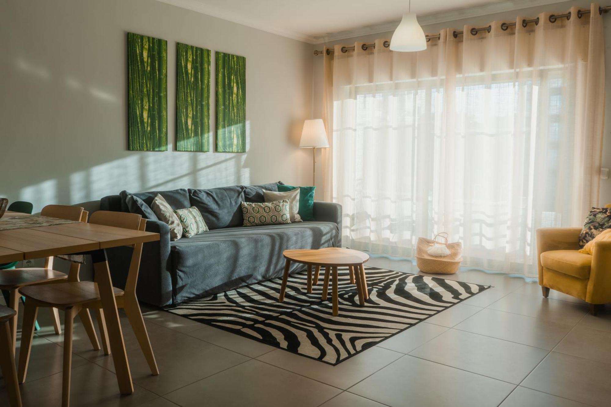 Comfort Zone Beach Apartment Quarteira Luaran gambar